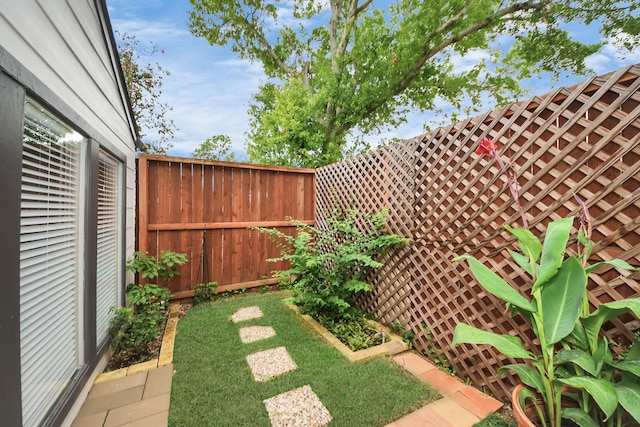 6803 Las Brisas Dr, Houston, TX 77083 - view of fenced backyard