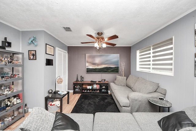 1402 S Circle Park St, Pasadena, TX 77504 - photo 8