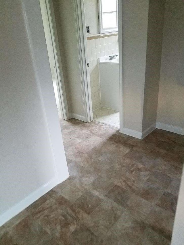4218 Buck St, Houston, TX 77020 - view of hall