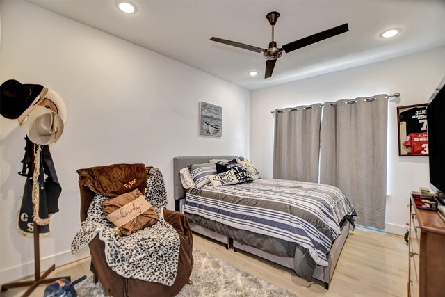 25 Cmdr Runco Ln, Taylor Lake Village, TX 77586 - photo 34