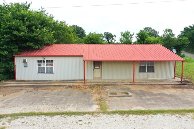 TBD S Fm 39, Donie, TX 75838 - view of front of property with a metal roof