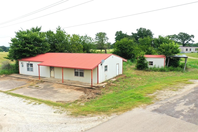 TBD S Fm 39, Donie, TX 75838 - ranch-style house featuring a metal roof