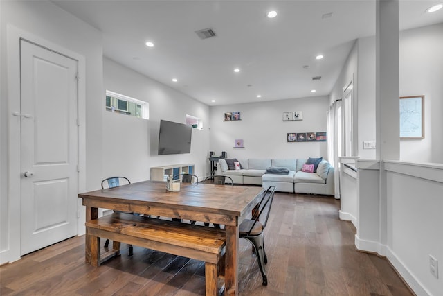 413 N Nagle St Unit B, Houston, TX 77003 - dining area with wood finished floors and recessed lighting