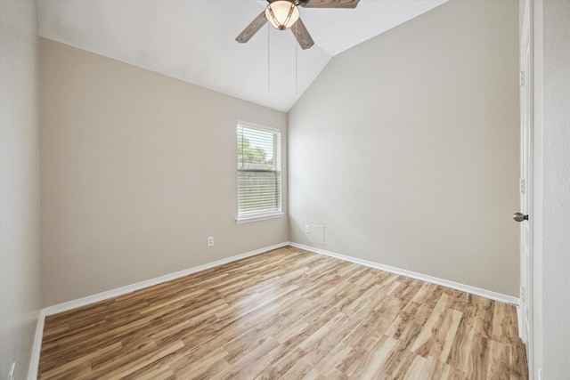 2708 Courtyard Ln, Pearland, TX 77584 - spare room featuring a ceiling fan, light wood-style floors, and lofted ceiling