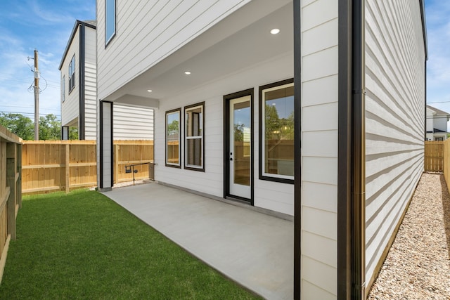 2206 Mansfield, Houston, TX 77091 - fenced backyard with a patio area