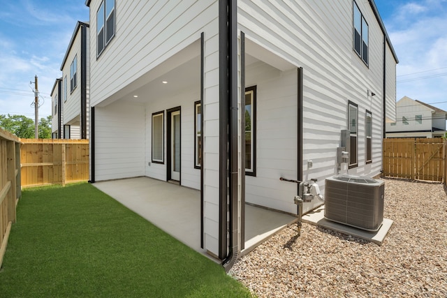 2206 Mansfield, Houston, TX 77091 - back of house featuring a patio and a fenced backyard