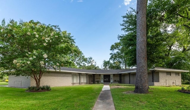 5990 N Circuit Dr, Beaumont, TX 77706 - photo 1