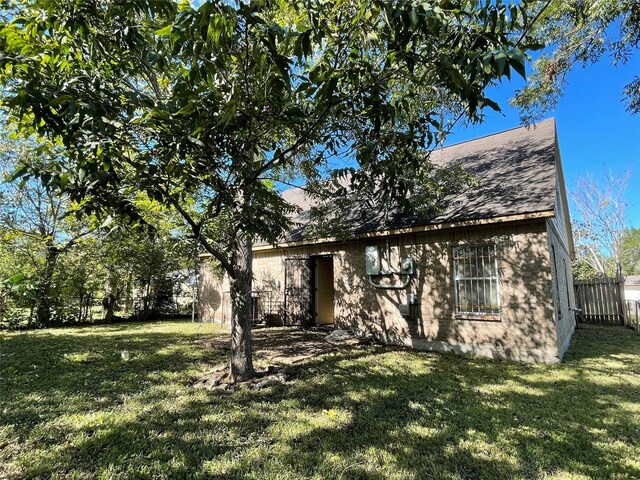 4106 Friar Point Rd, Houston, TX 77047 - view of front of property with a shingled roof