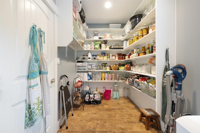 194 2 Mile Ln, Smithville, TX 78957 - view of pantry