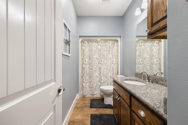 194 2 Mile Ln, Smithville, TX 78957 - bathroom featuring vanity and a shower with shower curtain