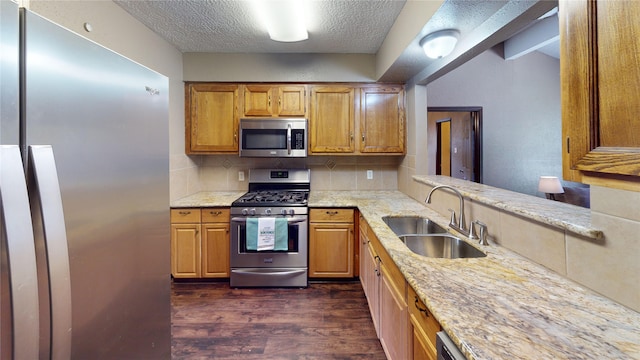 12 Lobo Ct, Angleton, TX 77515 - photo 8