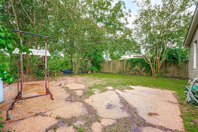 4610 Brinkman St, Houston, TX 77018 - view of yard with a patio area