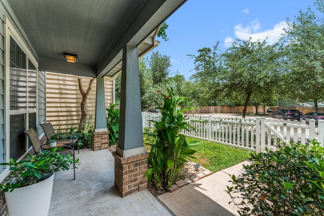 4663 Trembling Forest Ln, Houston, TX 77092 - view of covered porch