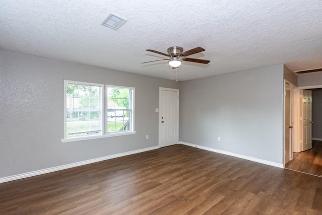 521 Murrell St, Clute, TX 77531 - photo 5