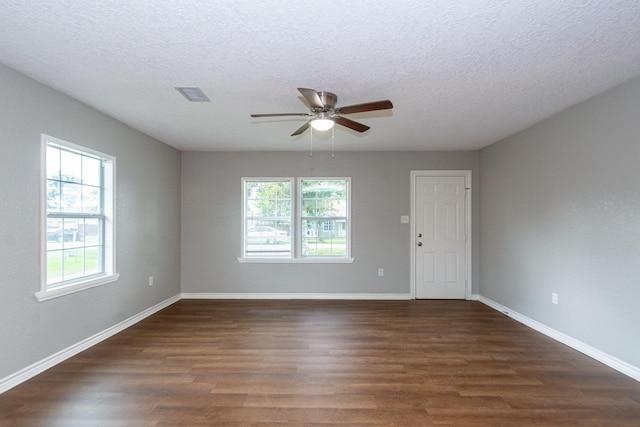521 Murrell St, Clute, TX 77531 - photo 8