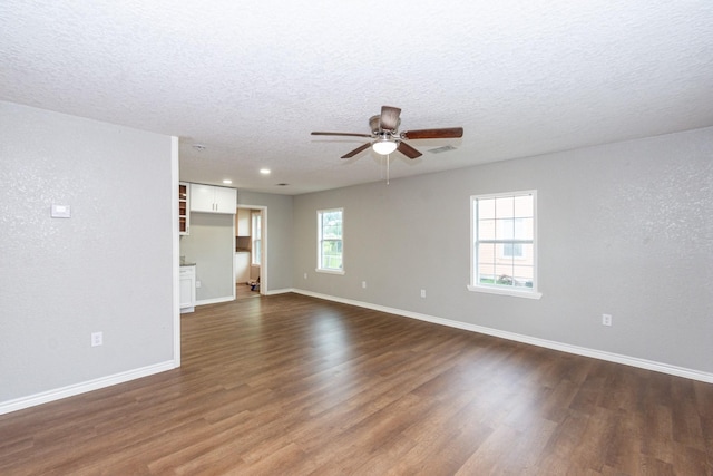 521 Murrell St, Clute, TX 77531 - photo 10