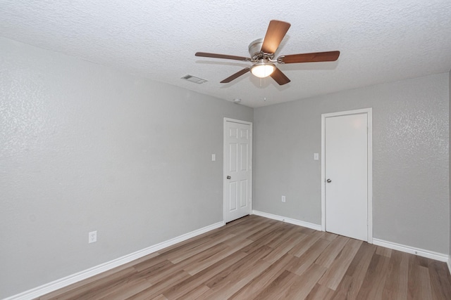 521 Murrell St, Clute, TX 77531 - photo 22