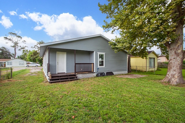 521 Murrell St, Clute, TX 77531 - photo 26
