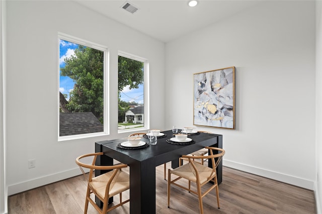 216 E 31st 1/2 St Unit B, Houston, TX 77018 - dining area featuring wood finished floors and recessed lighting