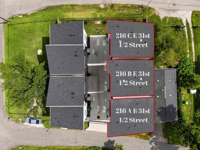 216 E 31st 1/2 St Unit B, Houston, TX 77018 - aerial view of property and surrounding area with property boundaries highlighted