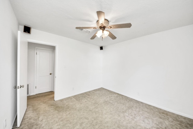1404 Aldrich St, Houston, TX 77055 - empty room with light carpet and a ceiling fan
