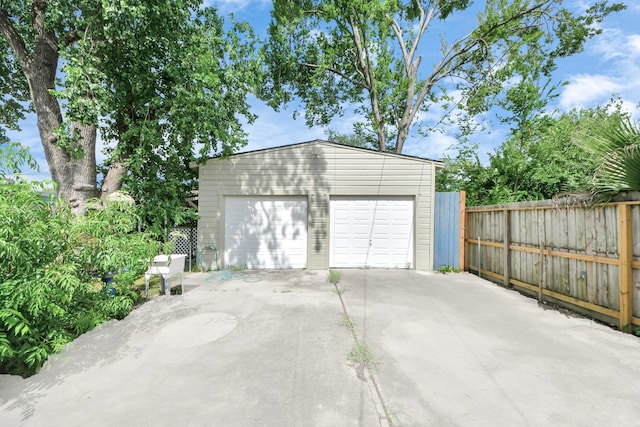 1404 Aldrich St, Houston, TX 77055 - view of detached garage