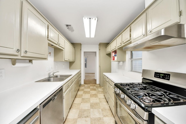 1404 Aldrich St, Houston, TX 77055 - kitchen with appliances with stainless steel finishes, under cabinet range hood, and light countertops