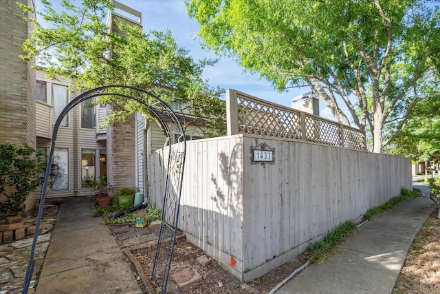 1433 Chardonnay Dr, Houston, TX 77077 - photo 18