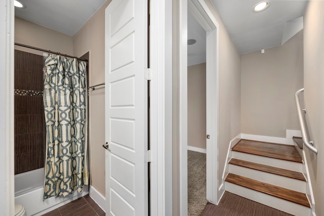 1801 Radcliffe St, Houston, TX 77007 - stairs featuring recessed lighting and baseboards