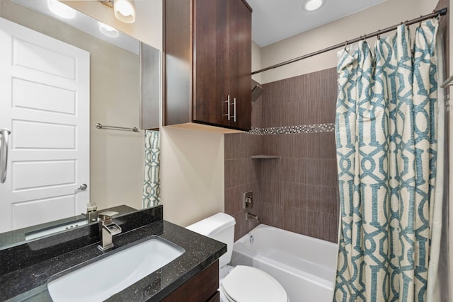 1801 Radcliffe St, Houston, TX 77007 - bathroom featuring shower / tub combo with curtain and vanity