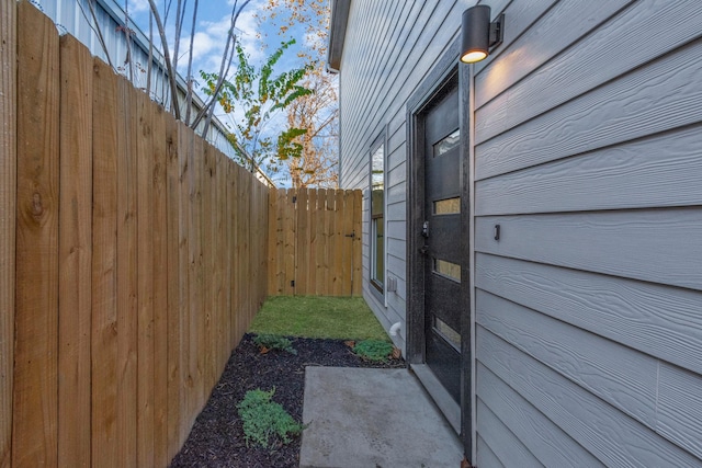 2213 Lee St, Houston, TX 77026 - view of yard