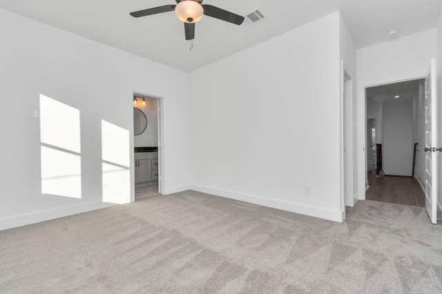 2213 Lee St, Houston, TX 77026 - carpeted empty room with a ceiling fan and a smoke detector