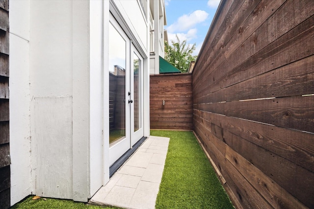 5220 Hazard St, Houston, TX 77098 - view of yard