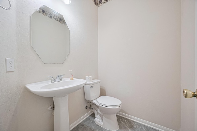 17134 Fairway Glen Ct, Sugar Land, TX 77498 - half bath with toilet and marble finish flooring