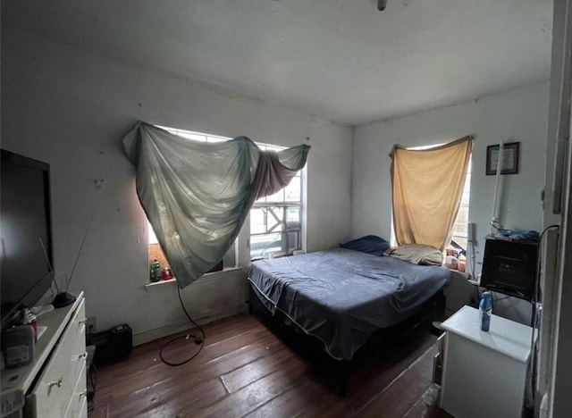 122 Amundsen St, Houston, TX 77009 - bedroom with wood finished floors