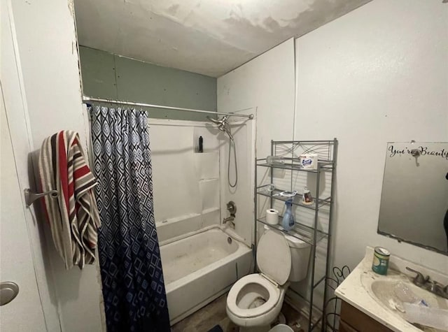 122 Amundsen St, Houston, TX 77009 - full bath with shower / tub combo and vanity