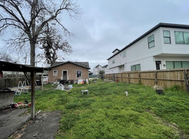 122 Amundsen St, Houston, TX 77009 - view of yard