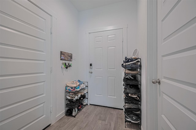 3918 Beltingham Bend Way, Fulshear, TX 77441 - entryway with light wood-type flooring