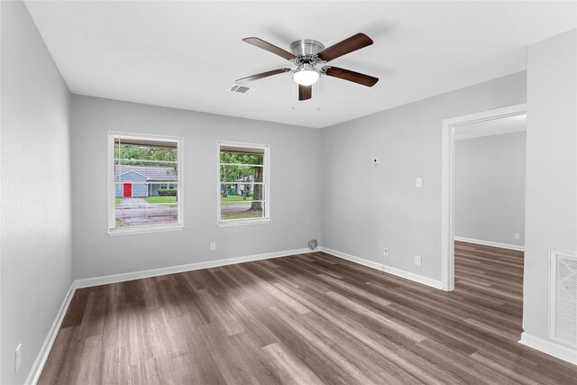 1104 Southampton St, Angleton, TX 77515 - photo 11