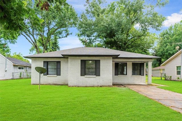 1104 Southampton St, Angleton, TX 77515 - photo 2