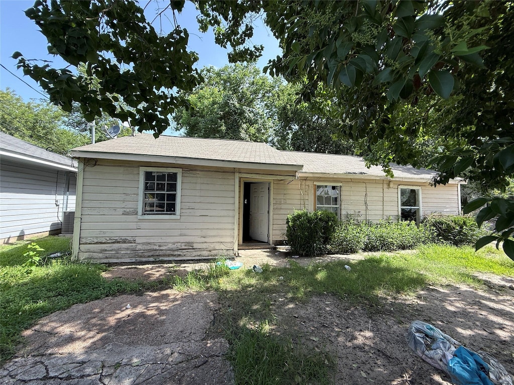 707 E 40th 1/2 St, Houston, TX 77022 - view of front of property