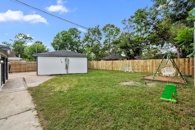 9030 Tanager St, Houston, TX 77036 - fenced backyard with a patio
