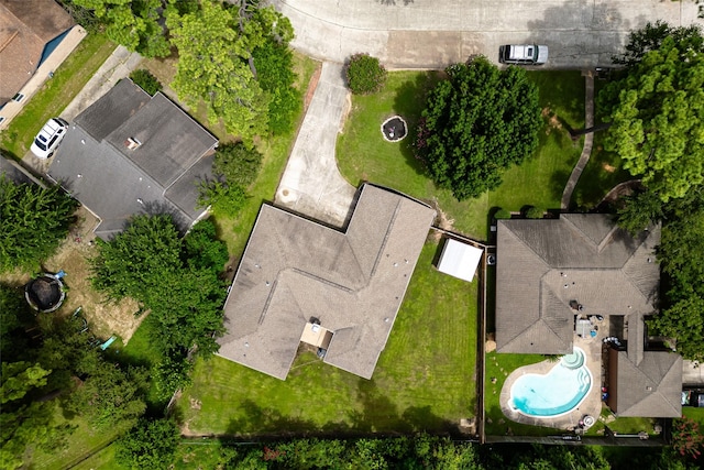2546 Anzalone Dr, Spring, TX 77373 - bird's eye view of a pool area