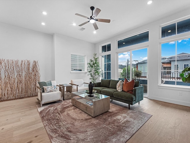 5240 Cornish Unit B, Houston, TX 77007 - living room featuring ceiling fan, light wood-style flooring, and recessed lighting