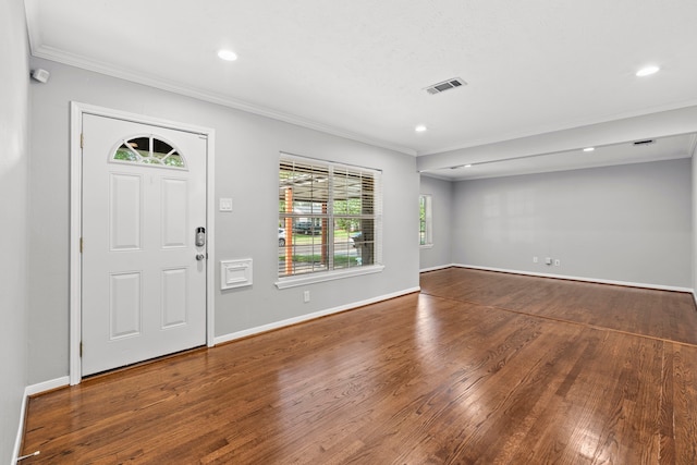 5110 Verdome Ln, Houston, TX 77092 - foyer with wood finished floors, ornamental molding, and recessed lighting