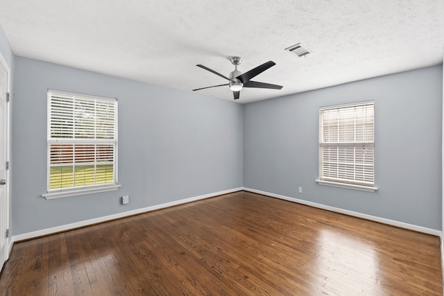 5110 Verdome Ln, Houston, TX 77092 - unfurnished room featuring wood finished floors, a ceiling fan, and a textured ceiling