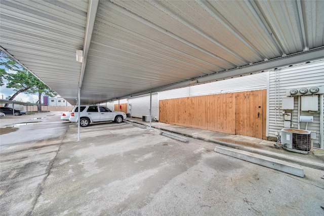 6401 Deihl Rd Unit 901, Houston, TX 77092 - view of garage