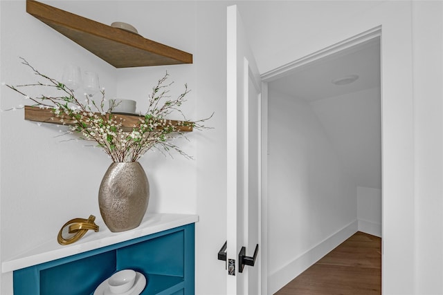 2031 Peppermill Rd, Houston, TX 77080 - detailed view of wood finished floors