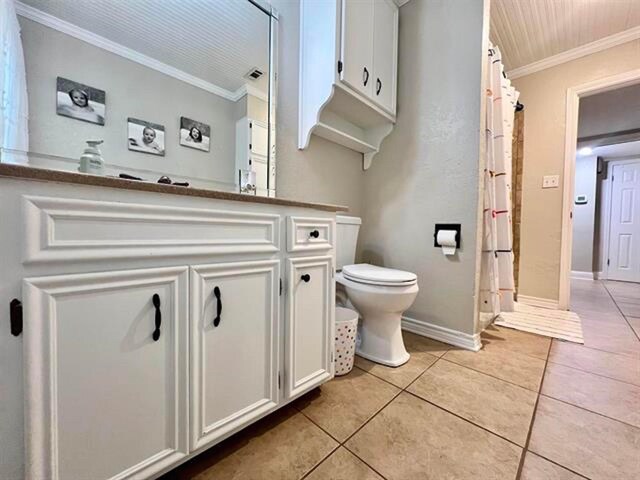 425 Lawrence Ln, Vidor, TX 77662 - photo 18