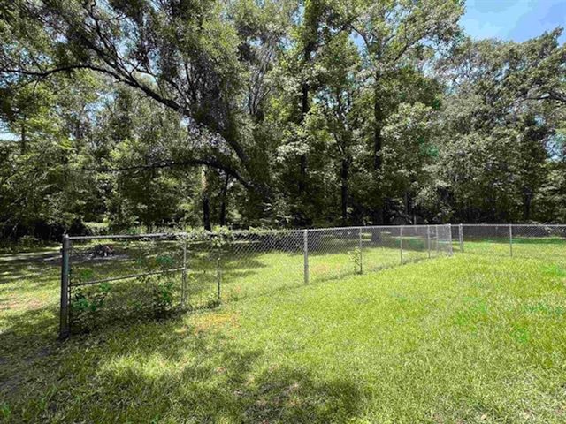 425 Lawrence Ln, Vidor, TX 77662 - photo 25